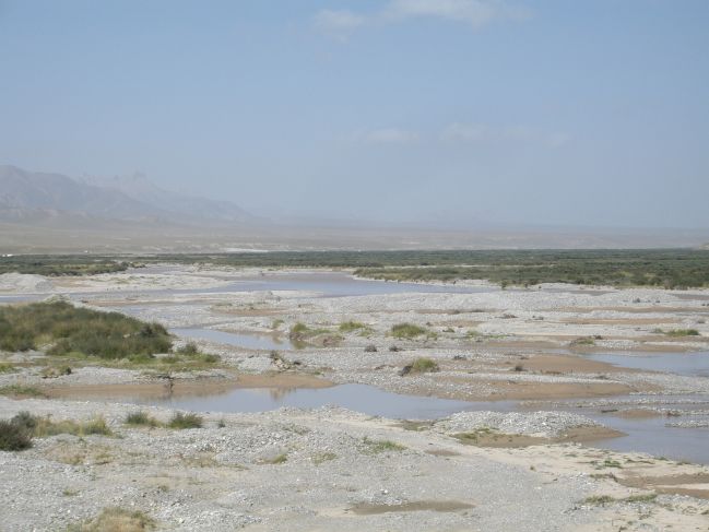  2006:09:04 23:25:31   Buha River 07.jpg